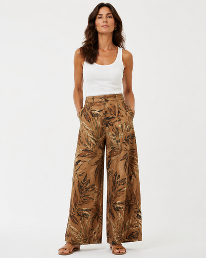 Vivia Botanical Trouser — Brown Model