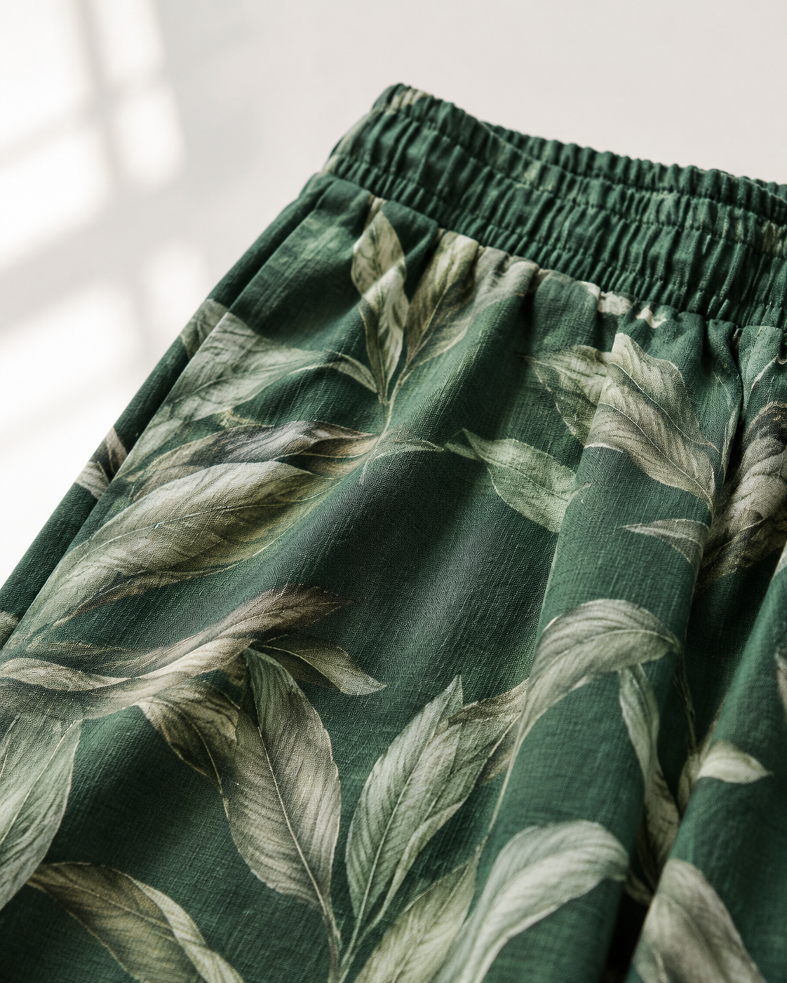 Vivia Botanical Trouser — Green Detail